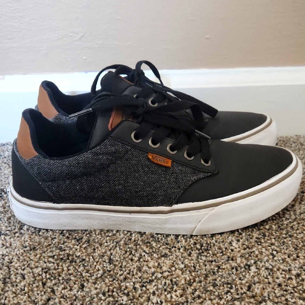 Mens Size 8 Vans Black and Brown Sneakers. Worn But Still In Great Condition!